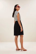 Tobi Stripe Logo Top