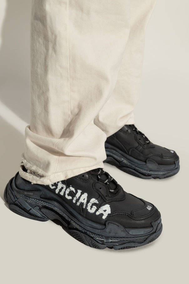 Triple S Paint Logo/W