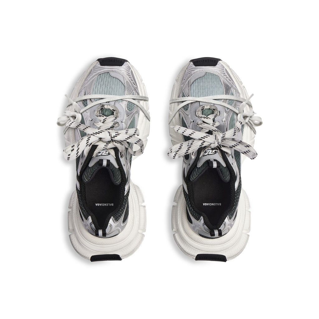 3xl Gradient Sneaker