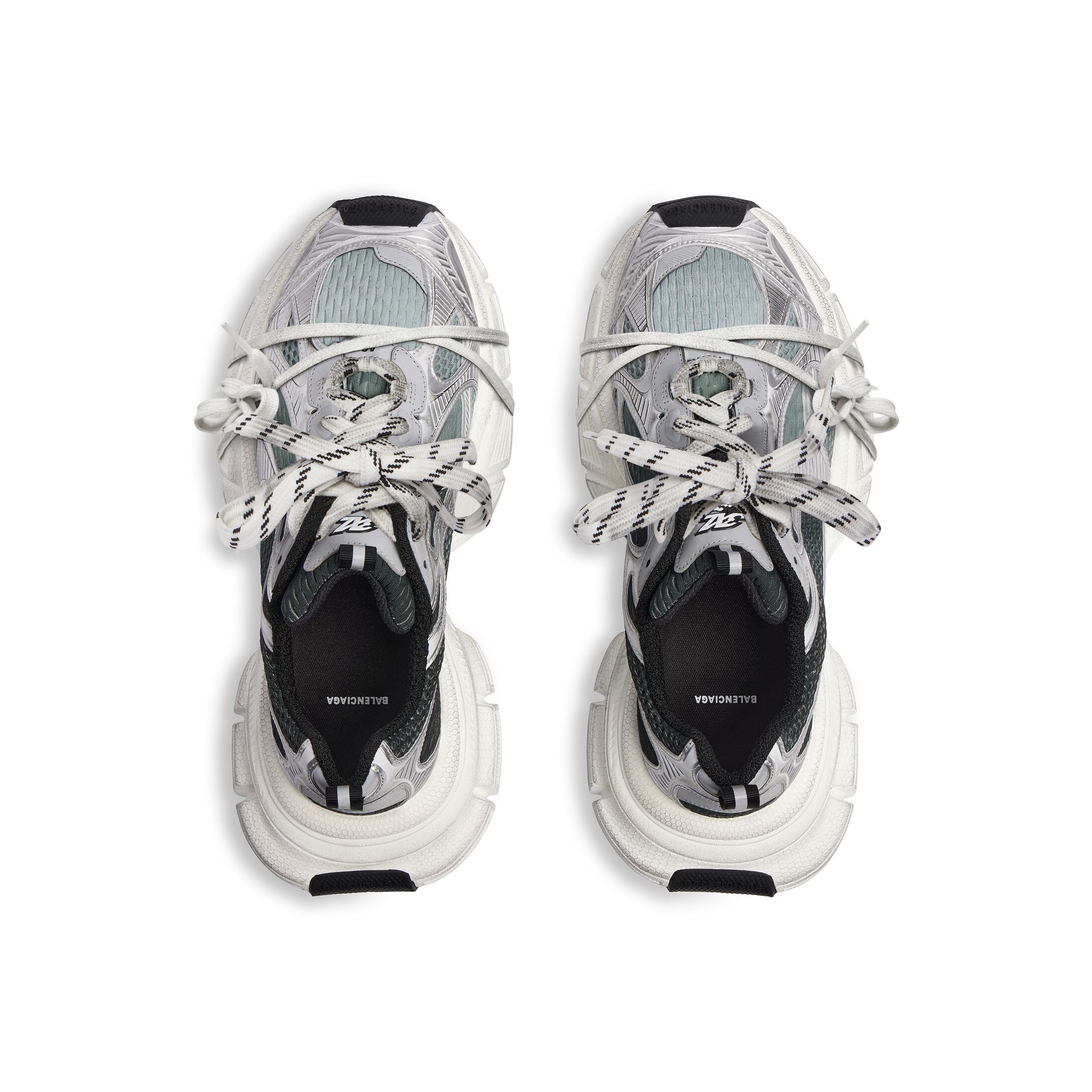 3xl Gradient Sneaker