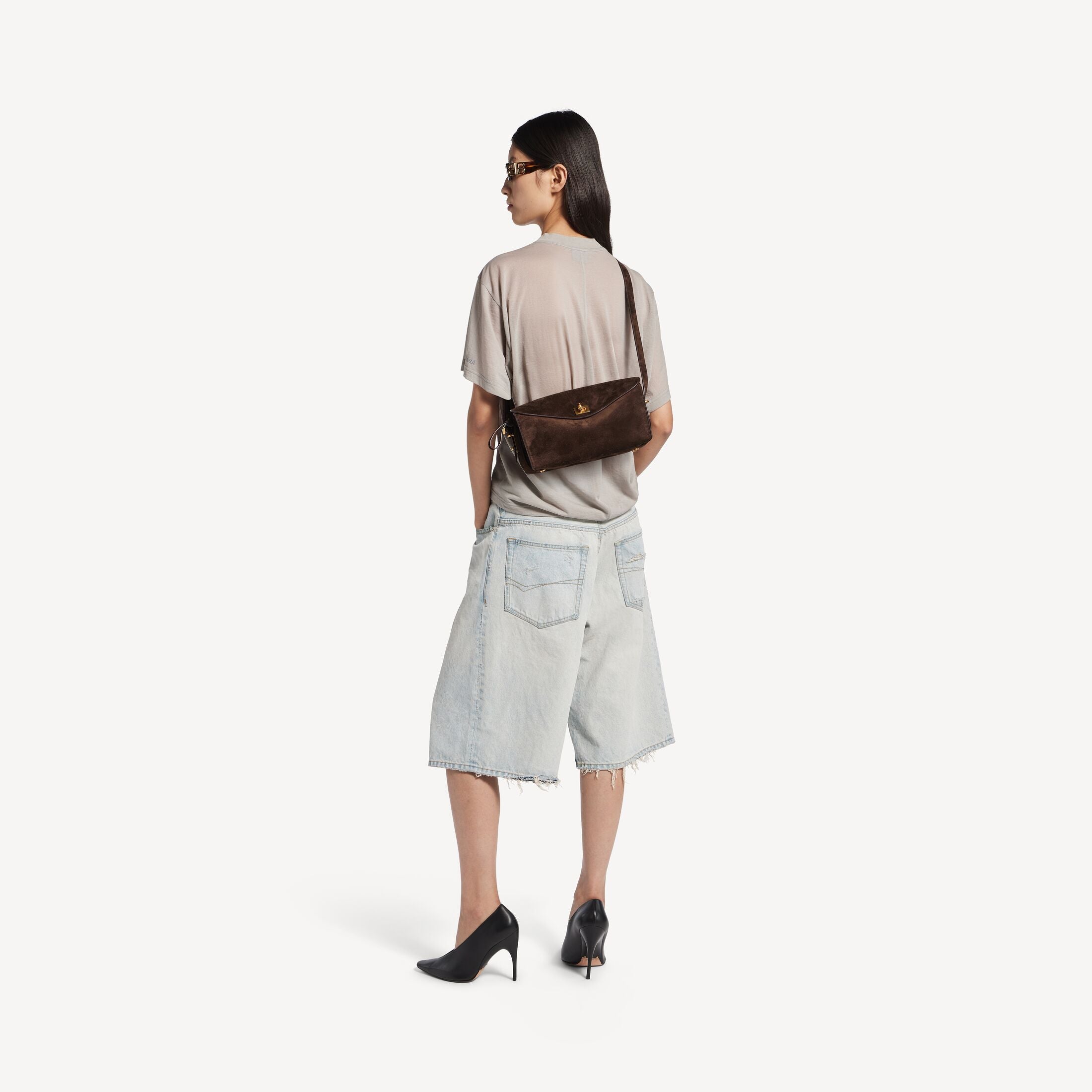 Le 7 Shoulder Bag Medium