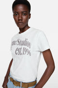 Fitted Graphic T-Shirt