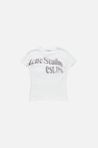 Fitted Graphic T-Shirt