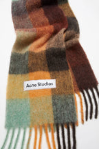Vally (Chestnut brown/yellow/green)