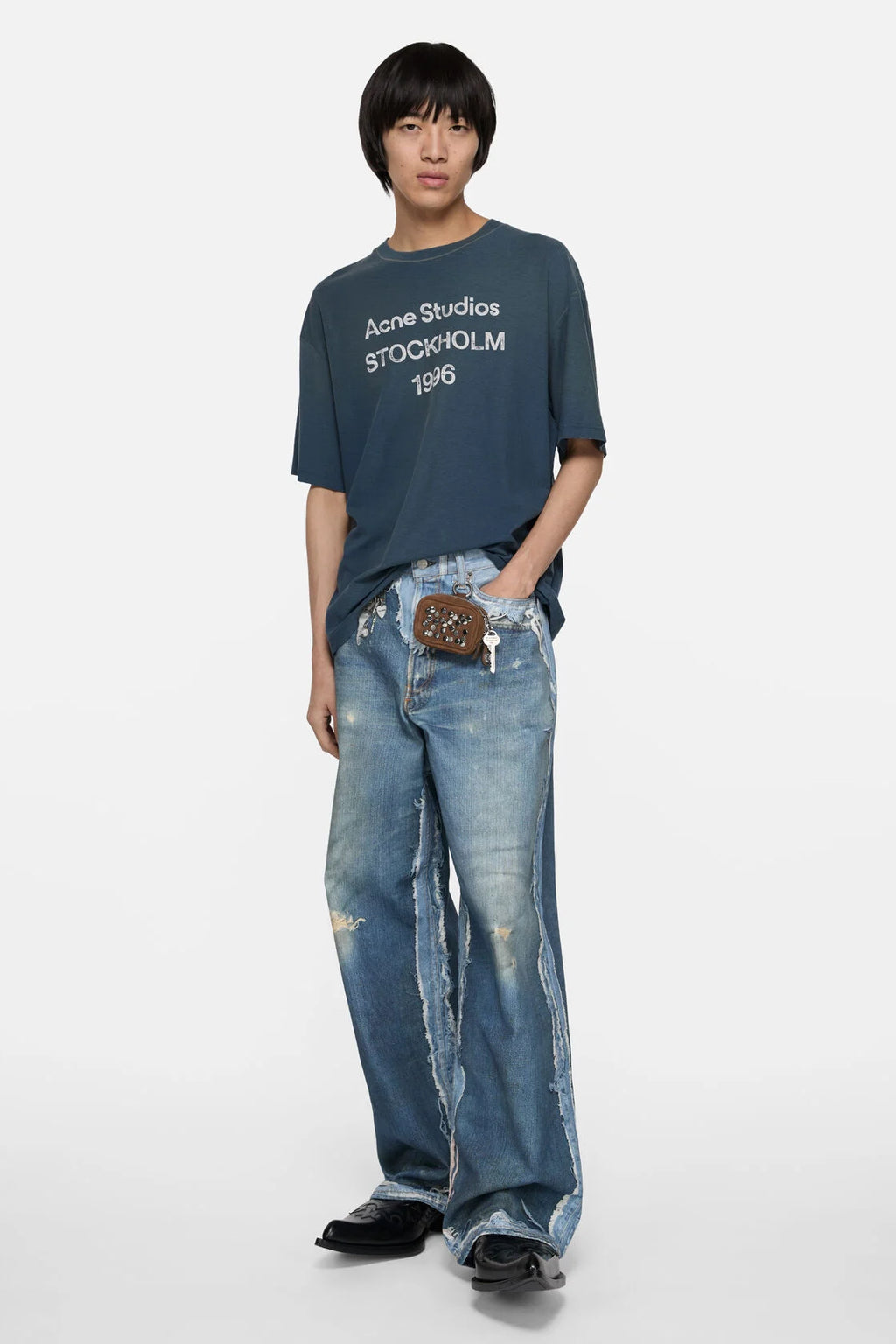 Logo T-Shirt - Relaxed Fit
