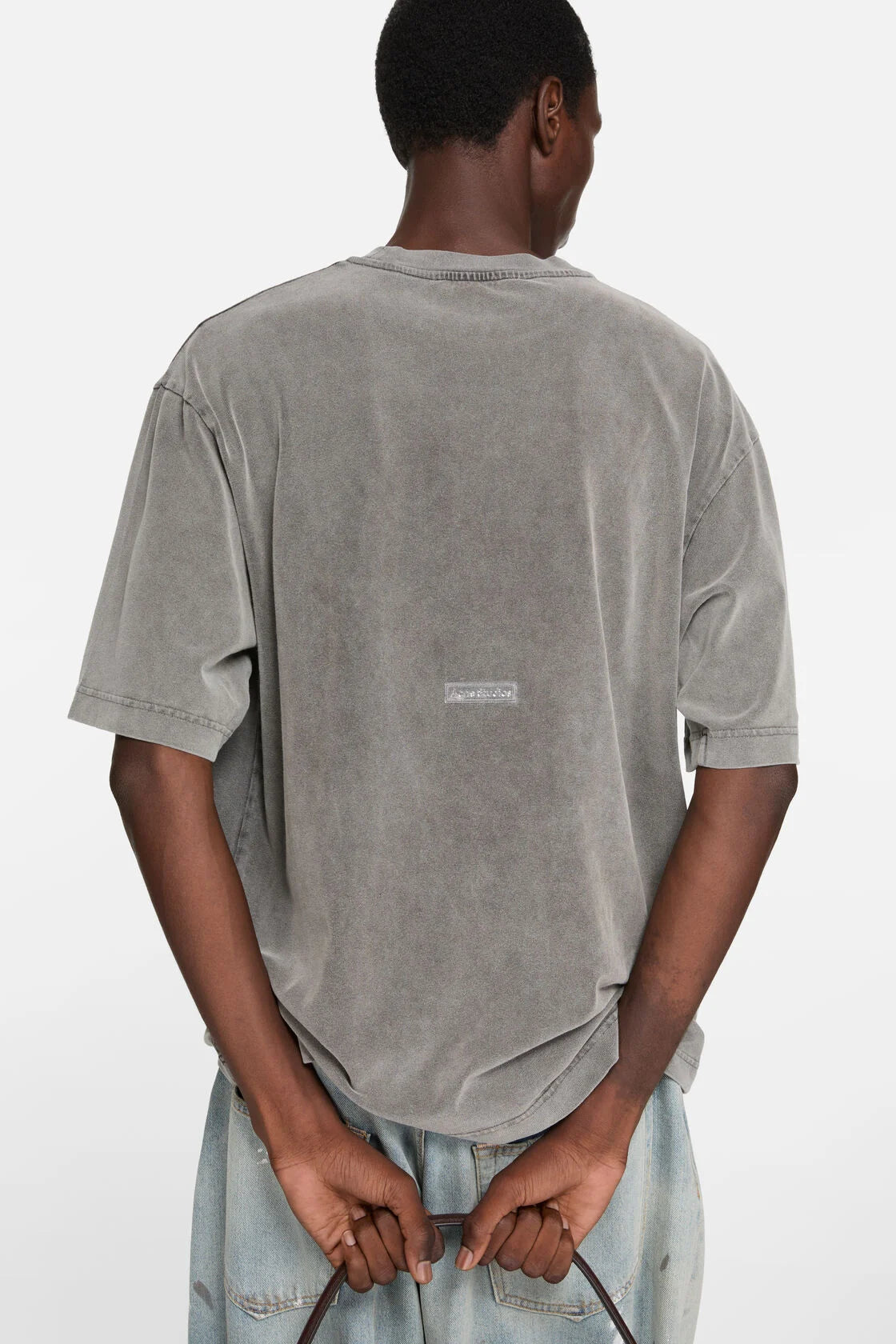 Logo T-Shirt - Relaxed Fit