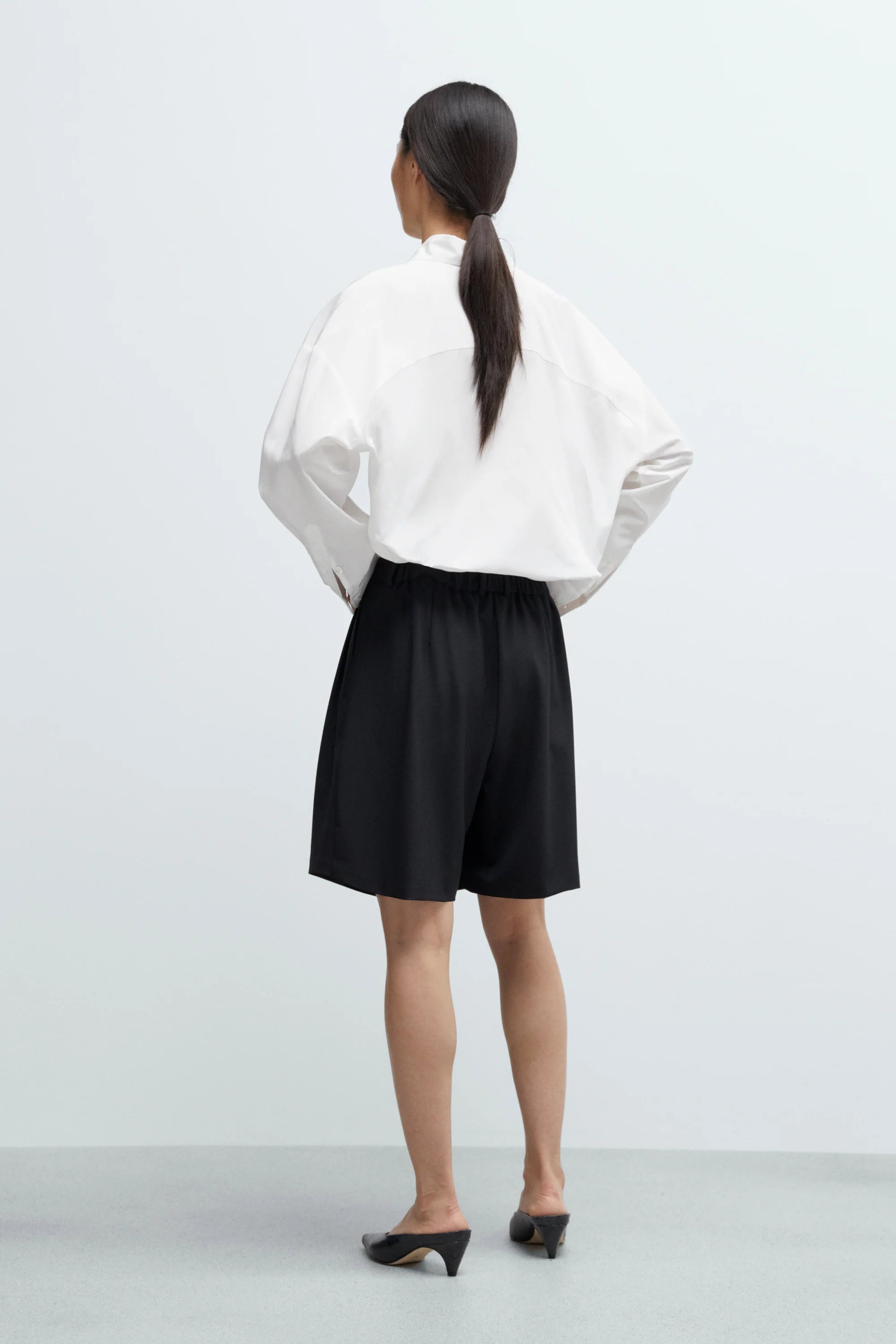 Tailored Bermuda Black